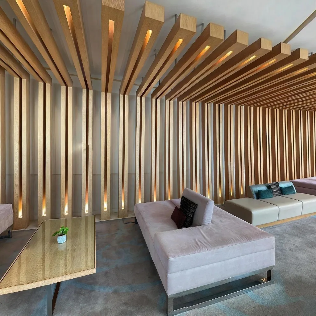 Immersive virtual tours of popular locations